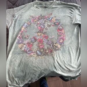 The Mountain Green Graphic Vintage T-Shirt